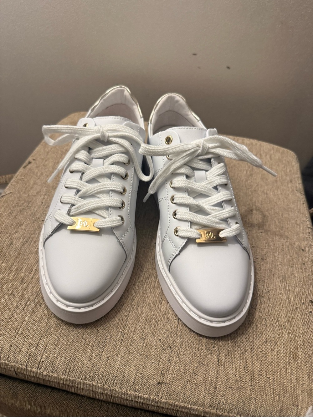 Ralph Lauren Angeline Women's Low-Top Sneakers White with Gold Accent, size 6.5